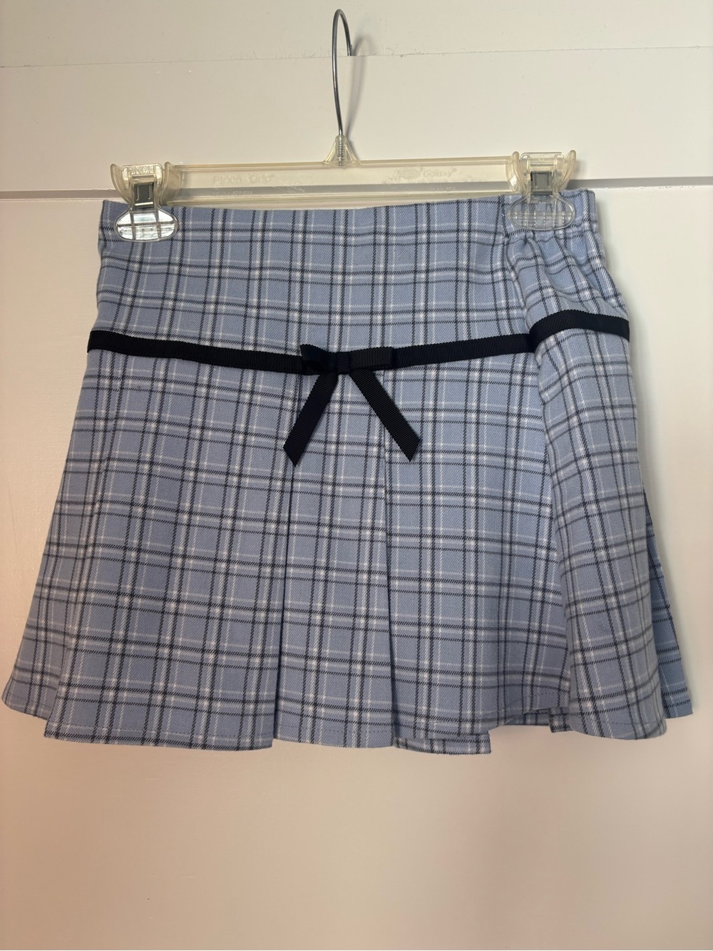 abercrombie kids Light Blue Plaid Pleated Skirt with Navy Bow size 11-12